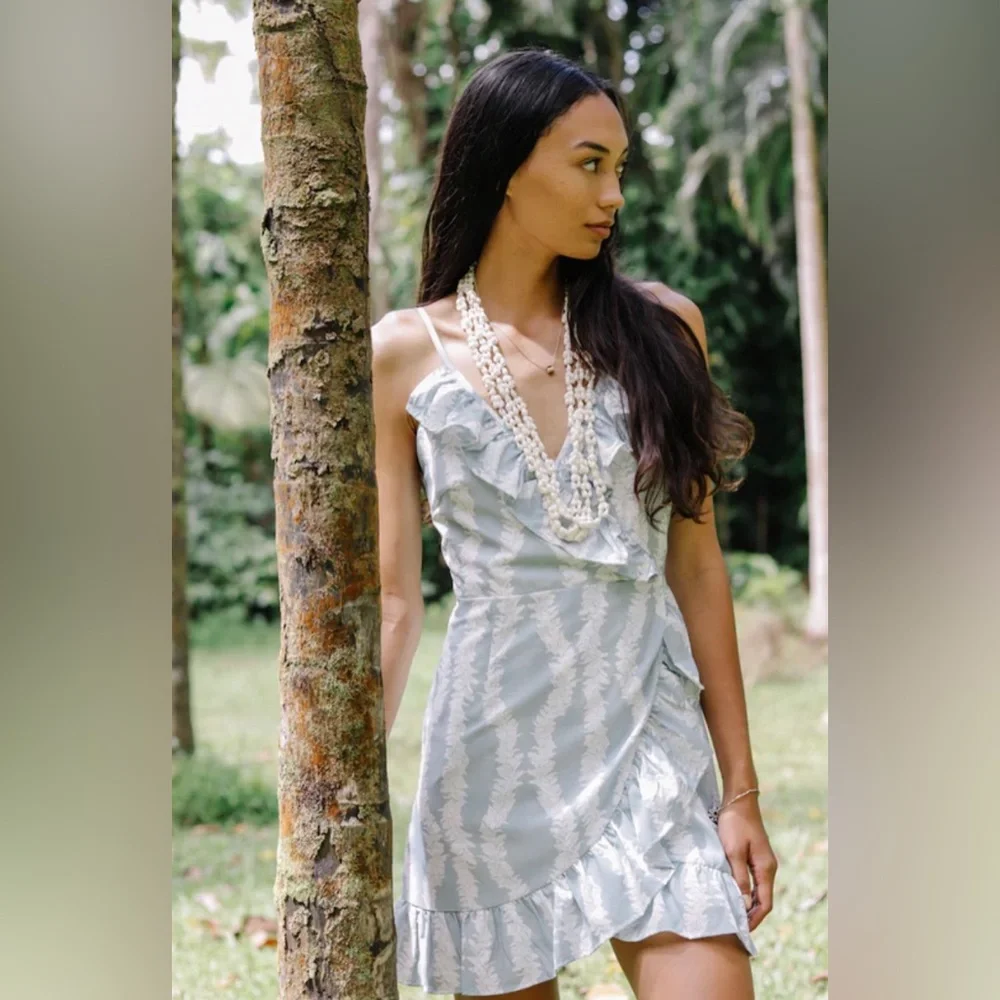 ❌❌❌ SOLD LPH❌❌❌ Lexbreezy Hawaii 🌺 Heeia Mini Wrap Dress NWT - Picture 1 of 9